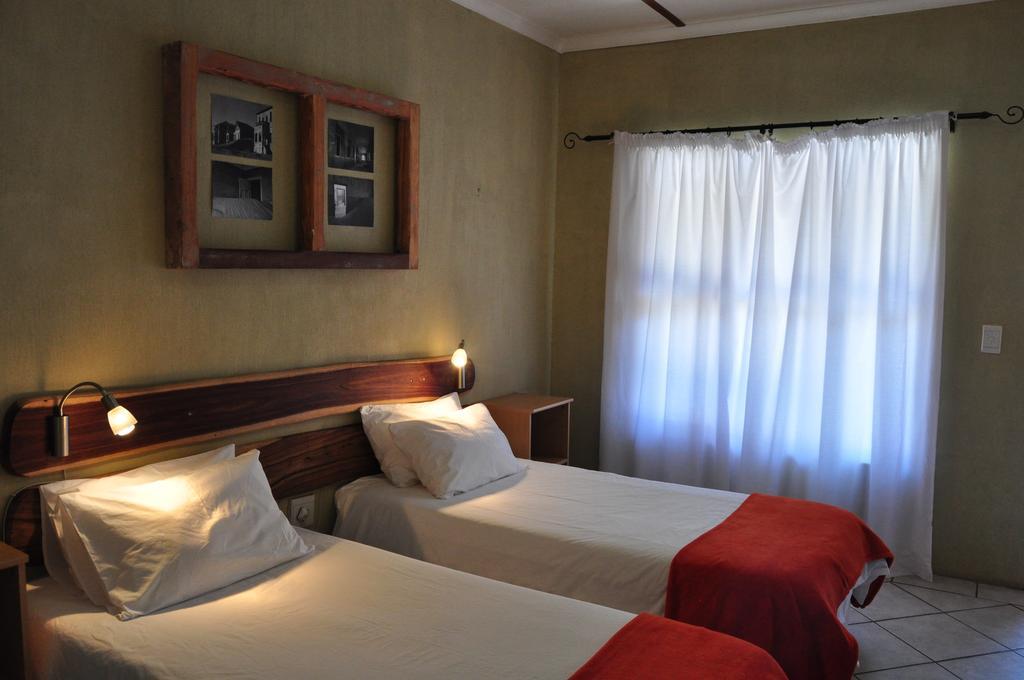 Obelix Guesthouse 뤼데리츠 외부 사진